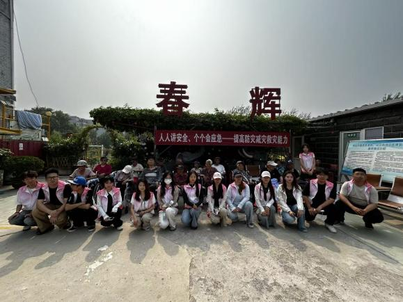情暖夕阳润初心 青春志愿伴我行——教育学院学子赴春辉养老院开展志愿服务活动