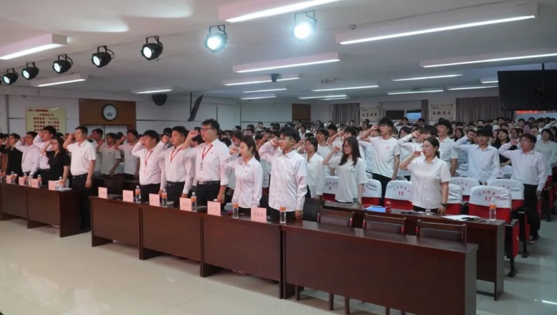【薪火永燃，志愿同行】信息科学与工程学院|党群志愿者服务队换届大会圆满落幕