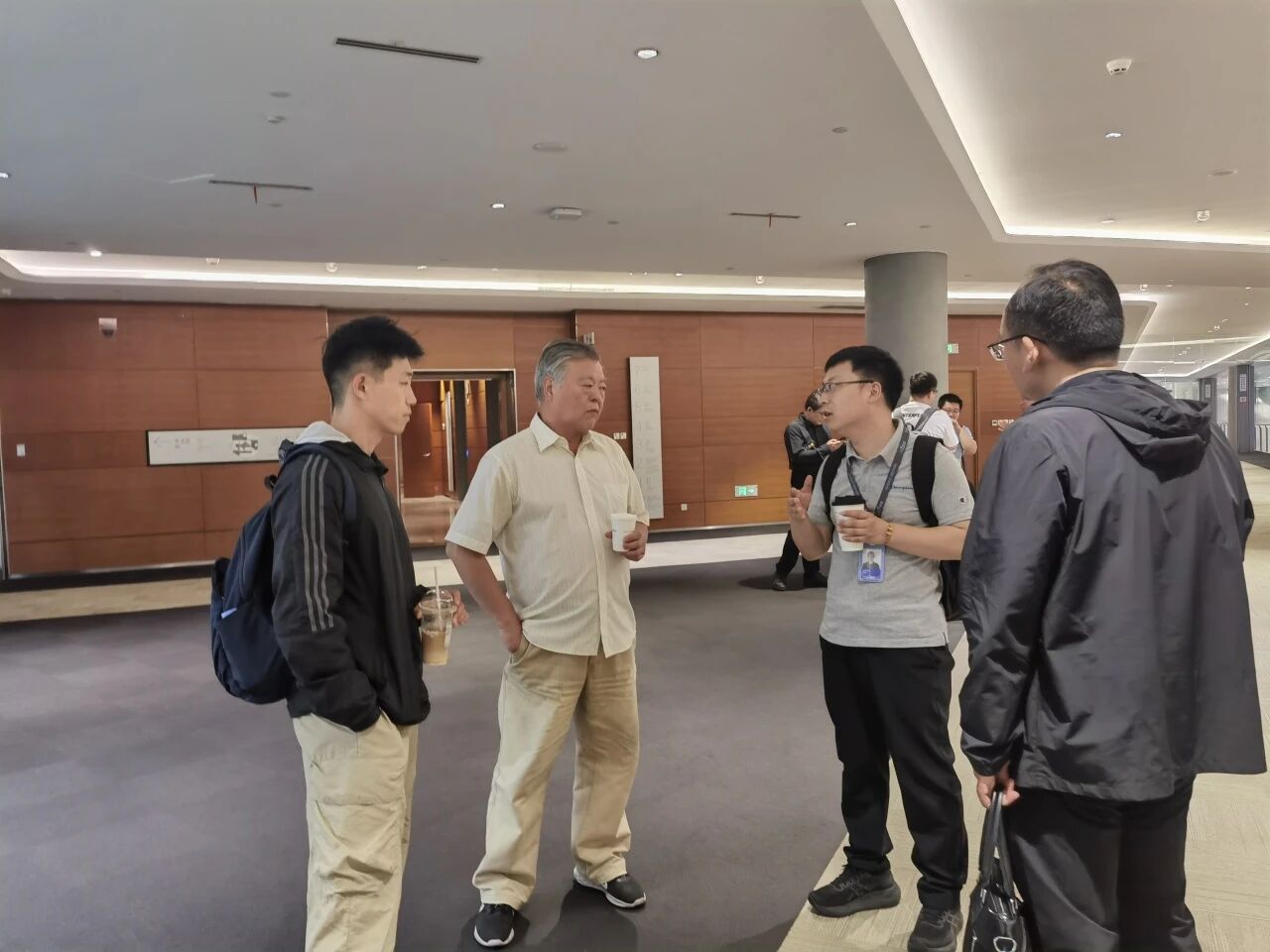 【校企协同】走访腾讯总部 共筑智教新局——beat365官网艺术学院深化AI赋能教学与就业合作