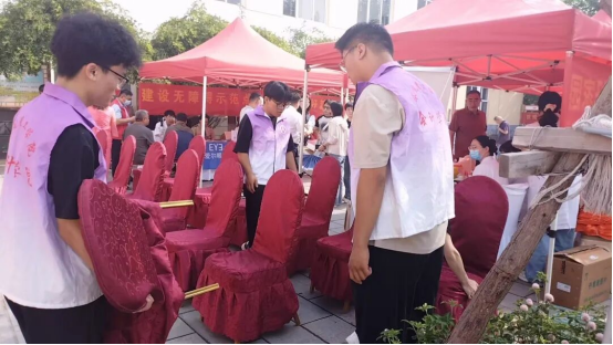微光汇聚 与爱同行 ——会计学院助力莲池区助残日活动