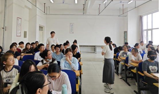 倾听师生心声 凝聚育人合力 ——会计学院组织开展师生座谈会