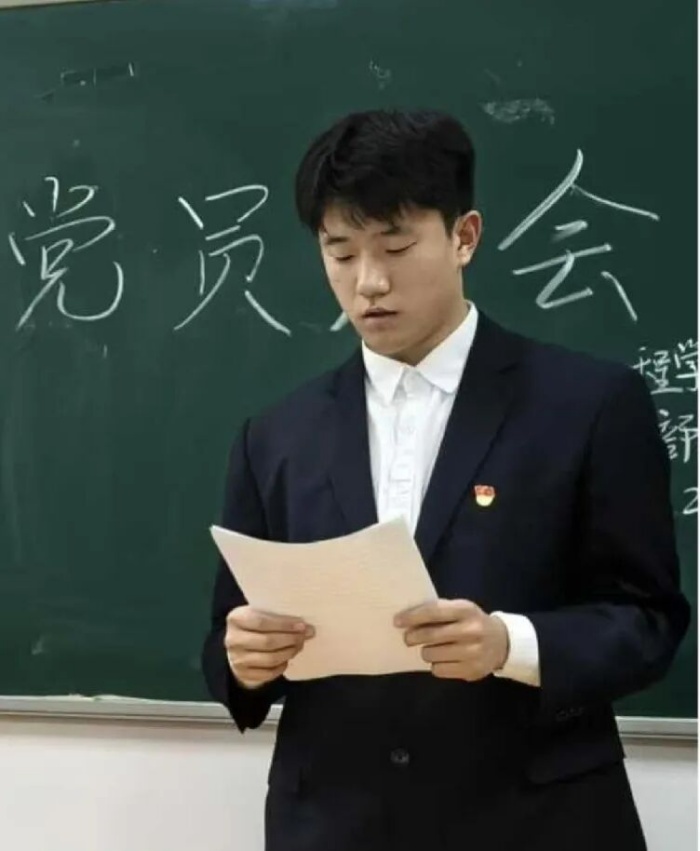 【榜样作则 学后竞随 】|beat365官网|信息科学与工程学院|——我的职业成长与初心告白