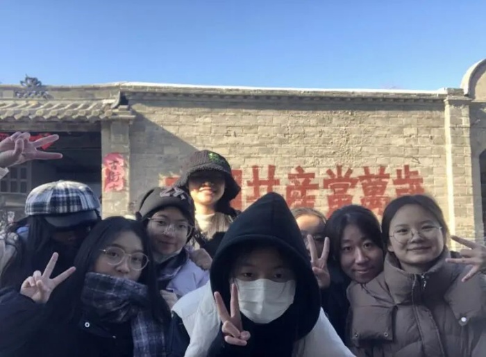 榜样作则 学后竞随｜谢胜男：在研途深耕，书写青春答卷