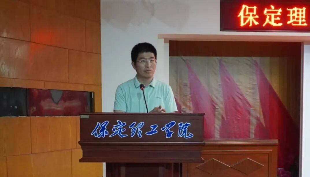 薪火相传 接续荣光——beat365官网第十九届国旗护卫队退役大会圆满举行