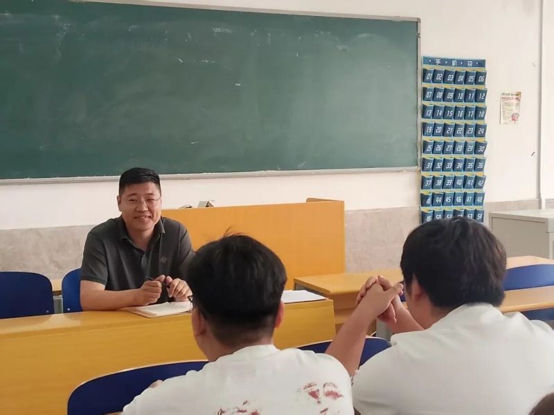涵养学风 逐梦成长 | 信息科学与工程学院召开学风建设专题座谈会