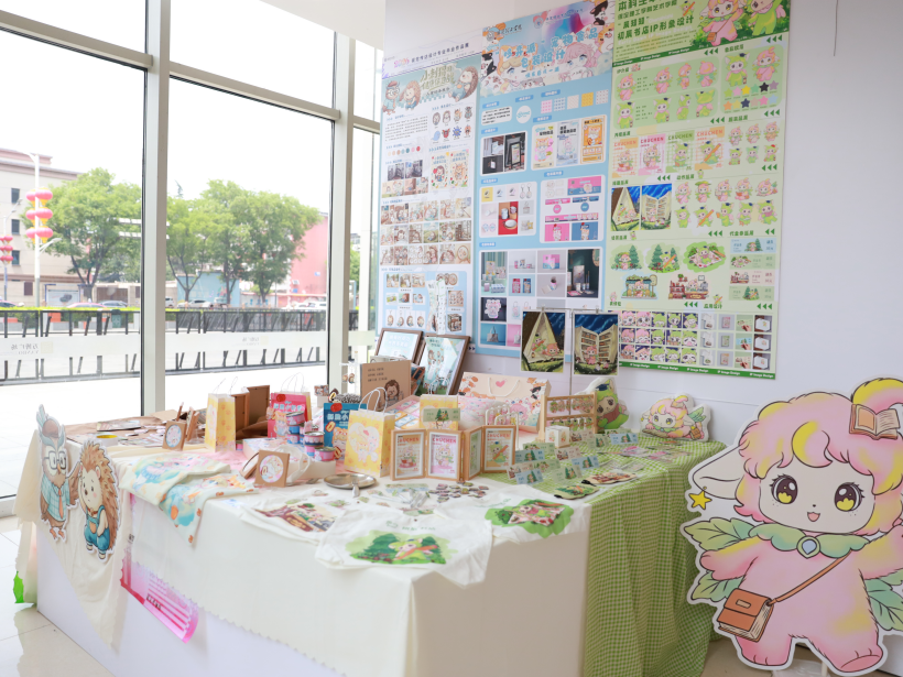 创意为光·奔赴未来— beat365官网艺术学院2026届本科毕业 作品展盛大启幕
