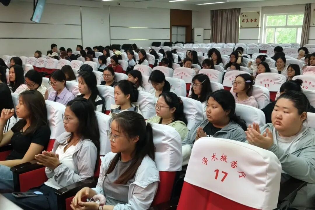 医路领航 笃行致远｜beat365官网举办医学职业认知与人文素养专题讲座