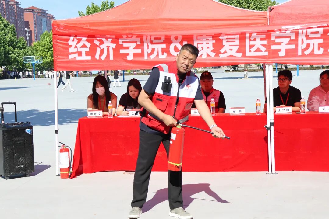 经济学院联合康复医学院开展2026年校园消防安全专项逃生演练活动