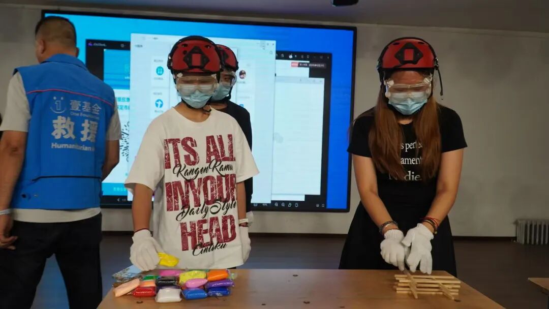beat365官网联合红十字会开展灾害个人防护及初期灾害救援专题培训