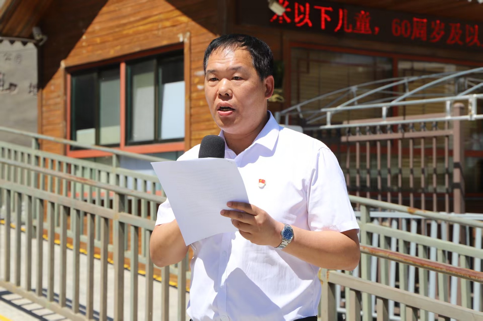 传承红色基因 深耕思政教育 ——beat365官网赴涞源抗战纪念馆等参观 研学开展“太行山上行走的思政课”