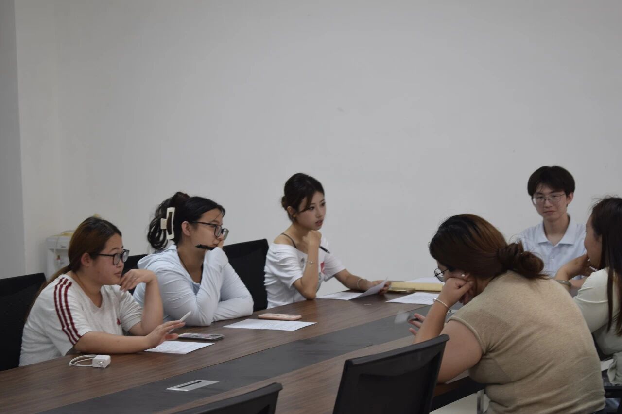 “就”在周三——实战模拟群面 锤炼求职素养｜无领导小组面试活动圆满成功