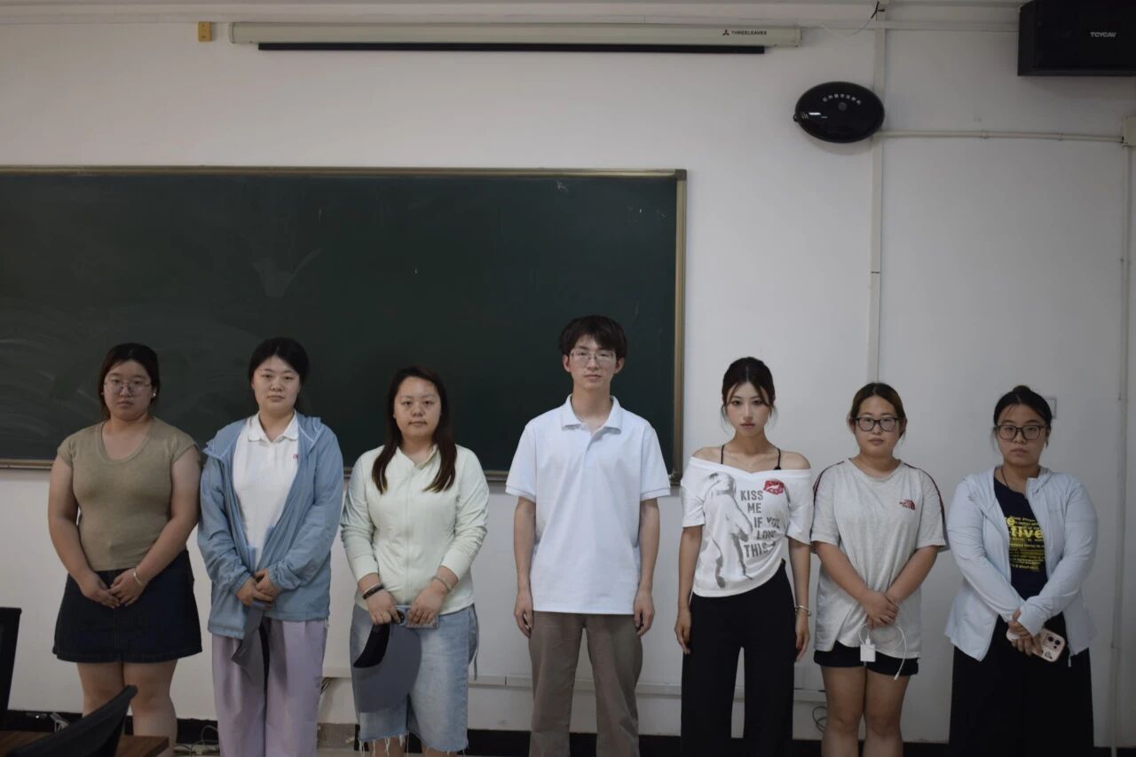 “就”在周三——实战模拟群面 锤炼求职素养｜无领导小组面试活动圆满成功
