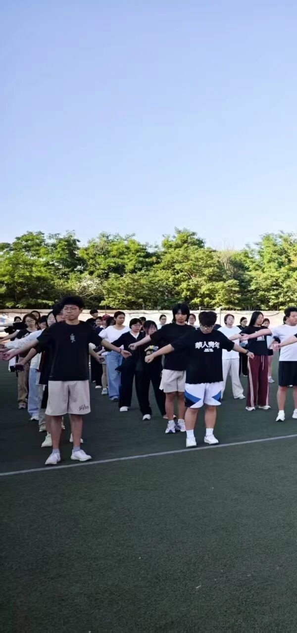 阳光晨跑砺意志 学风领航启新程——我院“阳光晨跑・学风领航”活动正式启动