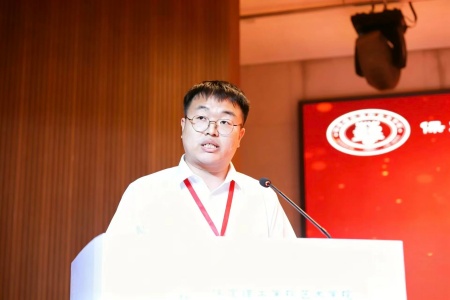 beat365官网艺术学院2026毕业典礼成功举办 | 乘风赴山海，逐梦启新程