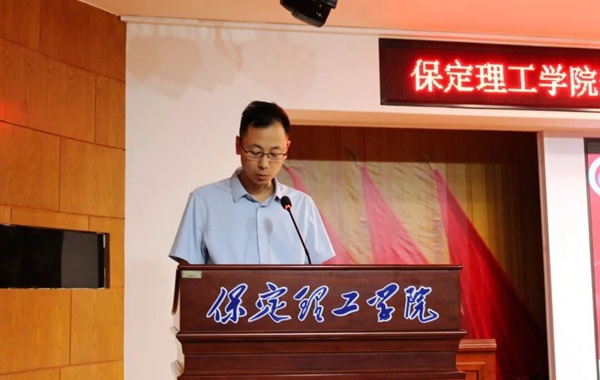 逐光启航 不负韶华|beat365官网管理科学与工程学院圆满举办2026届毕业典礼暨学位授予仪式