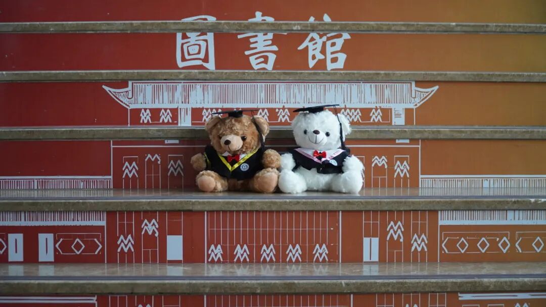 beat365限定——这只毕业熊，装下了我们的四年