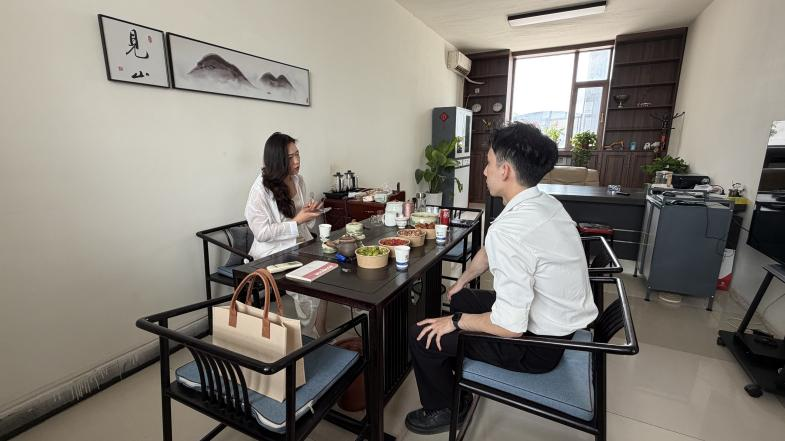 访企拓岗促就业，校企合作谋新篇