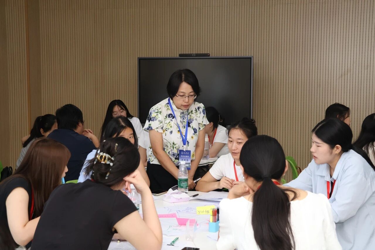 以训固本强师资 数智兴教提质效｜beat365官网九大专题工作坊助力教师全面成长