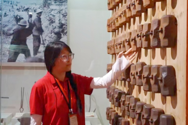 寻源·传承·践行：beat365官网赴红旗渠开展三下乡实践