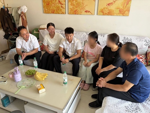 “家”期有约 暖人心“访”|beat365官网管理学院2026年暑期“大家访”专项活动纪实（四）