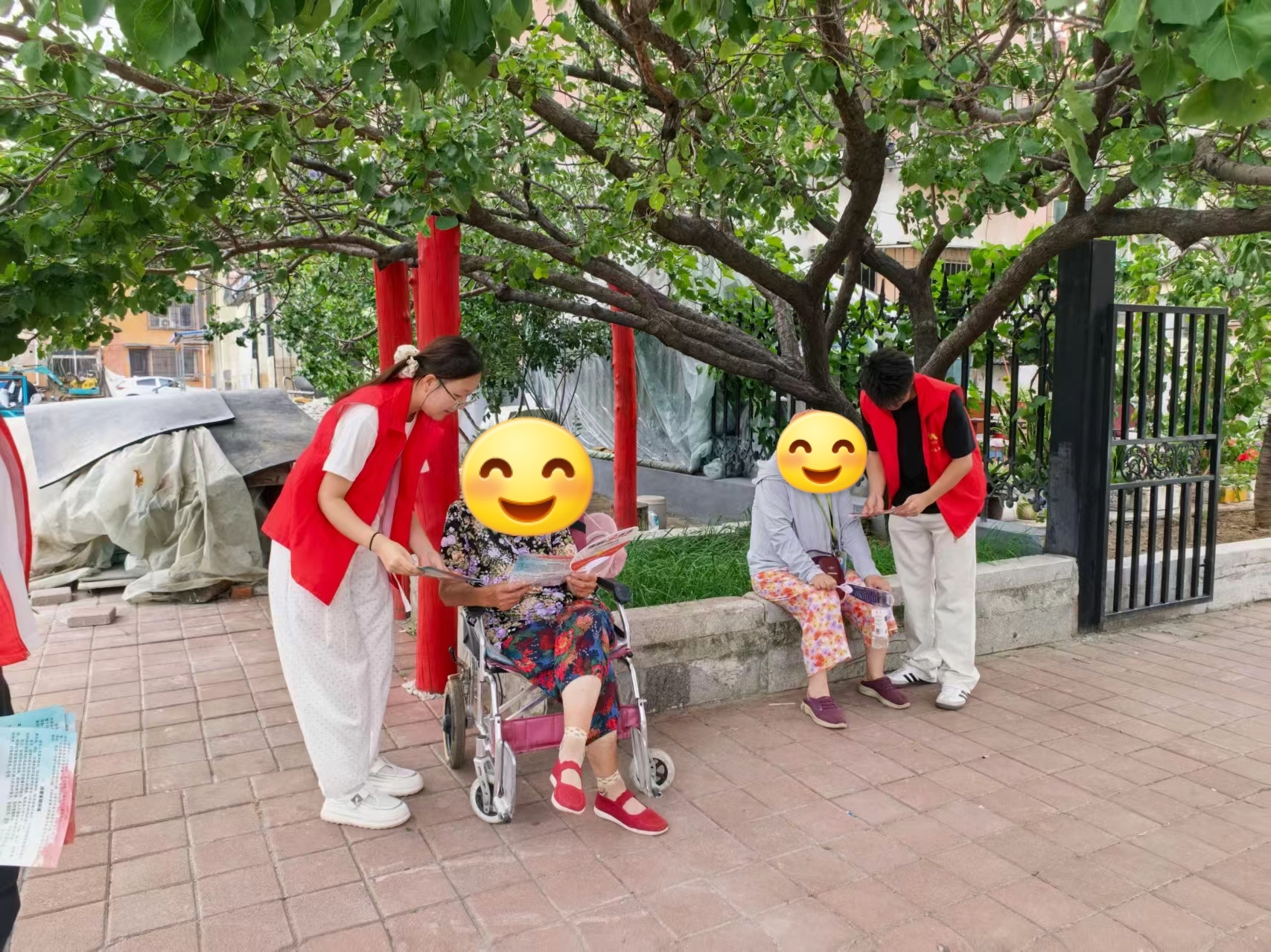 暑期聚力践担当，青春赋能暖桑梓——beat365官网康复医学院学子开展暑假“返家乡”实践服务活动
