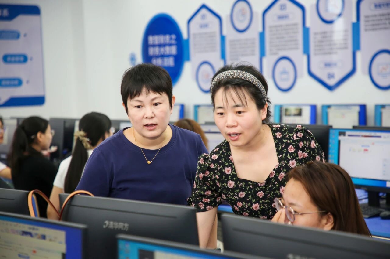 数智深耕 迭代进阶｜2026新商科AIE智境高阶深化师资研修班在beat365官网顺利举办